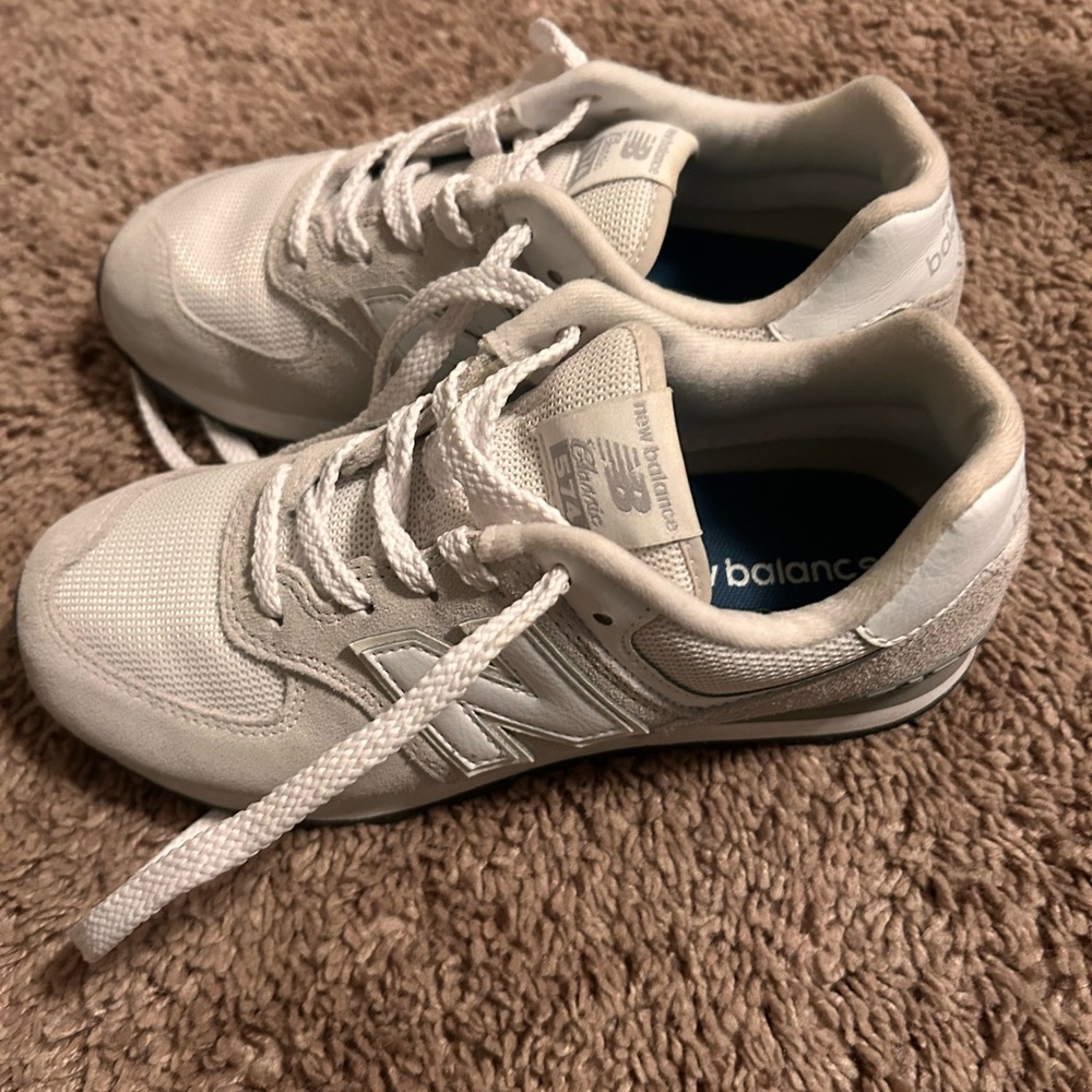 New Balance Kids' 574 Core Sneakers - White and Gray - Picture 4 of 6